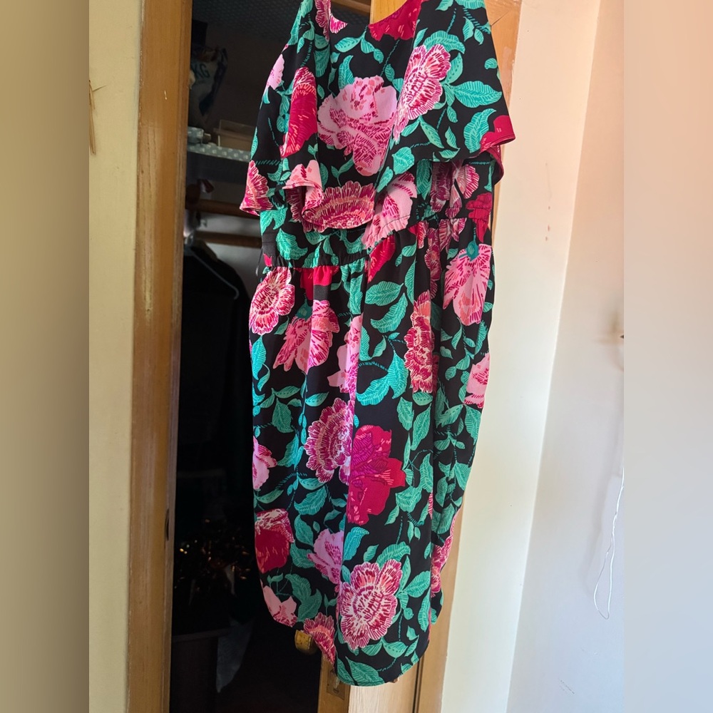 Floral Black and Pink Dress - Picture 2 of 2